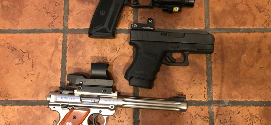 I finally got myself a Ruger 57. Not an FN, I know... but just let me have my moment : guns